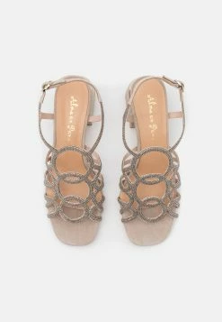 Alma en Pena Prix Abordable Sandales sandales et nu-pieds ouvert femme 14 Alma en Pena Prix Abordable Sandales sandales et nu-pieds ouvert femme -Alma en Pena Soldes 2022 7a73a8358e3343adacf66453b3ce3452