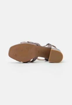 Alma en Pena Rabais Sandales à plateforme sandales et nu-pieds ouvert femme -Alma en Pena Soldes 2022 e274c666d28c4b75a8c4532326a35e27